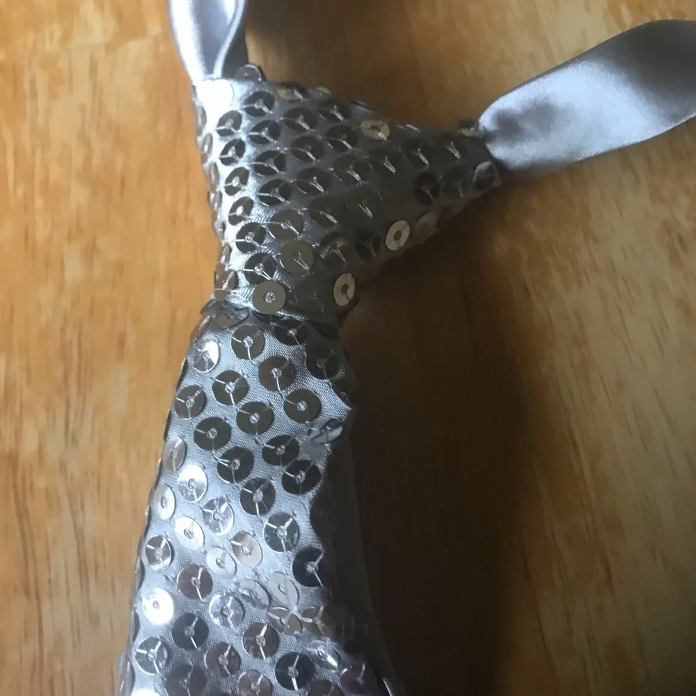 NWOT Boys dress bling gray shimmer tie, 12” neck/15”L